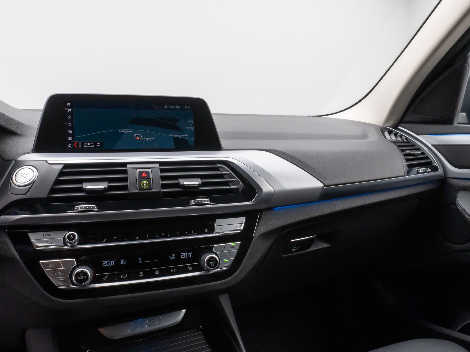 Fahrzeugabbildung BMW X3 xD30e 360° HUD DAB HiFi Leder Sport 18Zoll