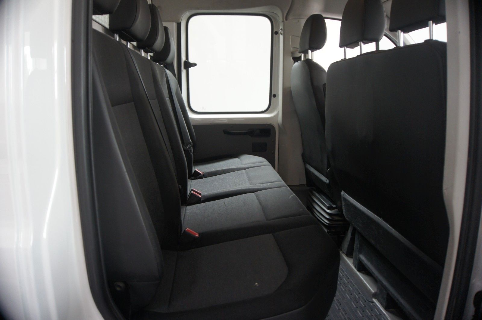 Fahrzeugabbildung Volkswagen Crafter Pritsche Pritsche 35 DOKA KLIMA AHK