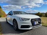 Audi A4 2.0 TDI S Line quattro - Audi A4: Weiß, Kombi, Line