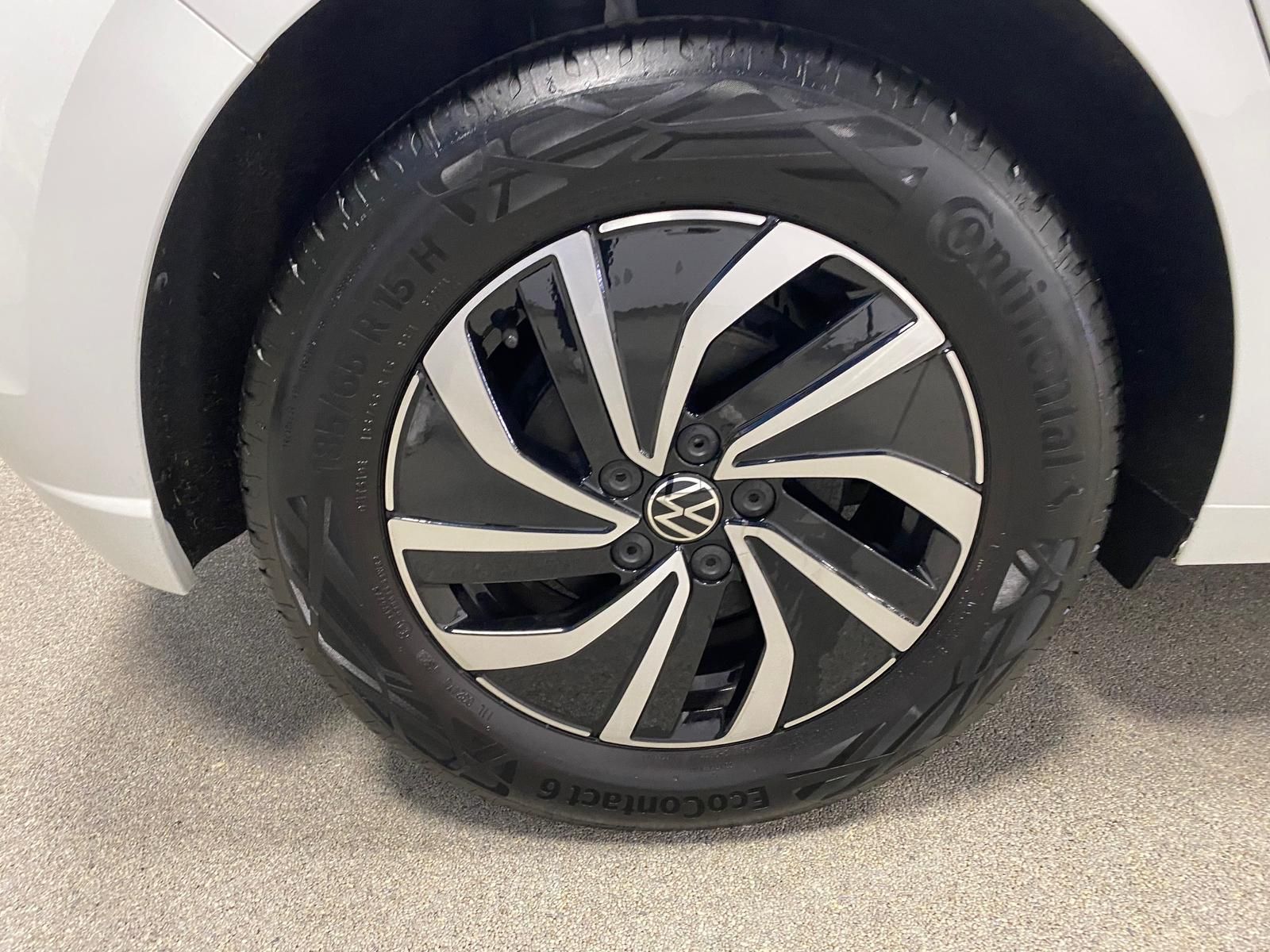 Fahrzeugabbildung Volkswagen Polo 1.0 TSI Life APP+KLIMA+KAMERA+PDC+SITZHEI++