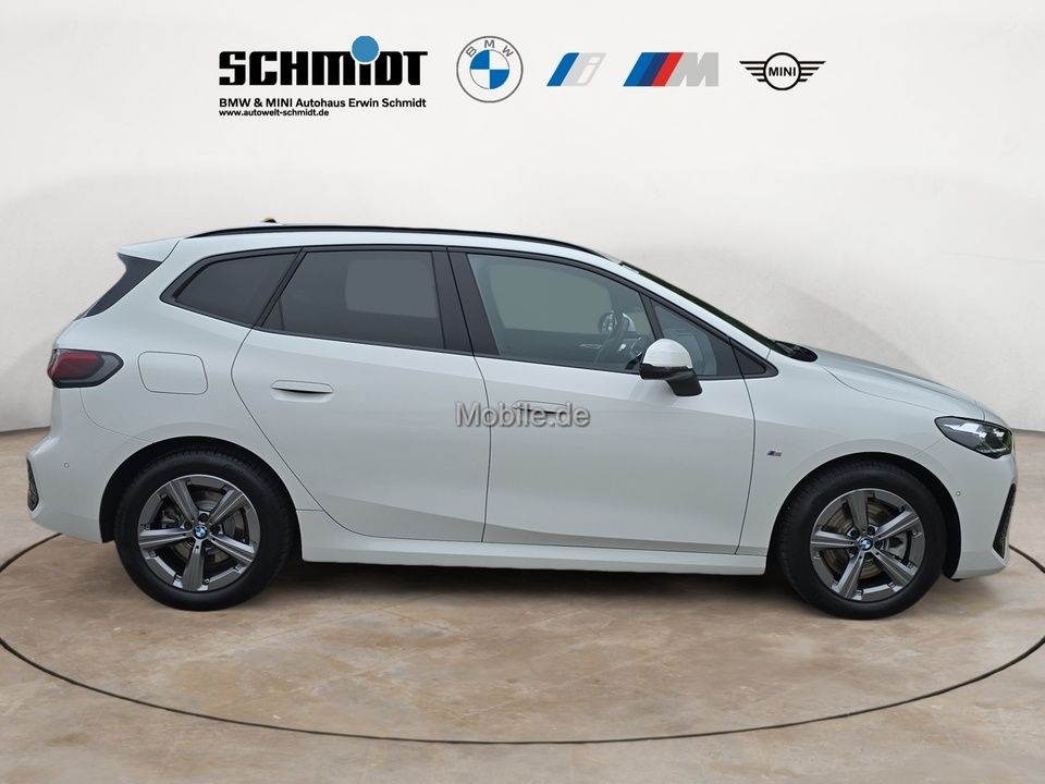 BMW 223 Active Tourer - Bild 8