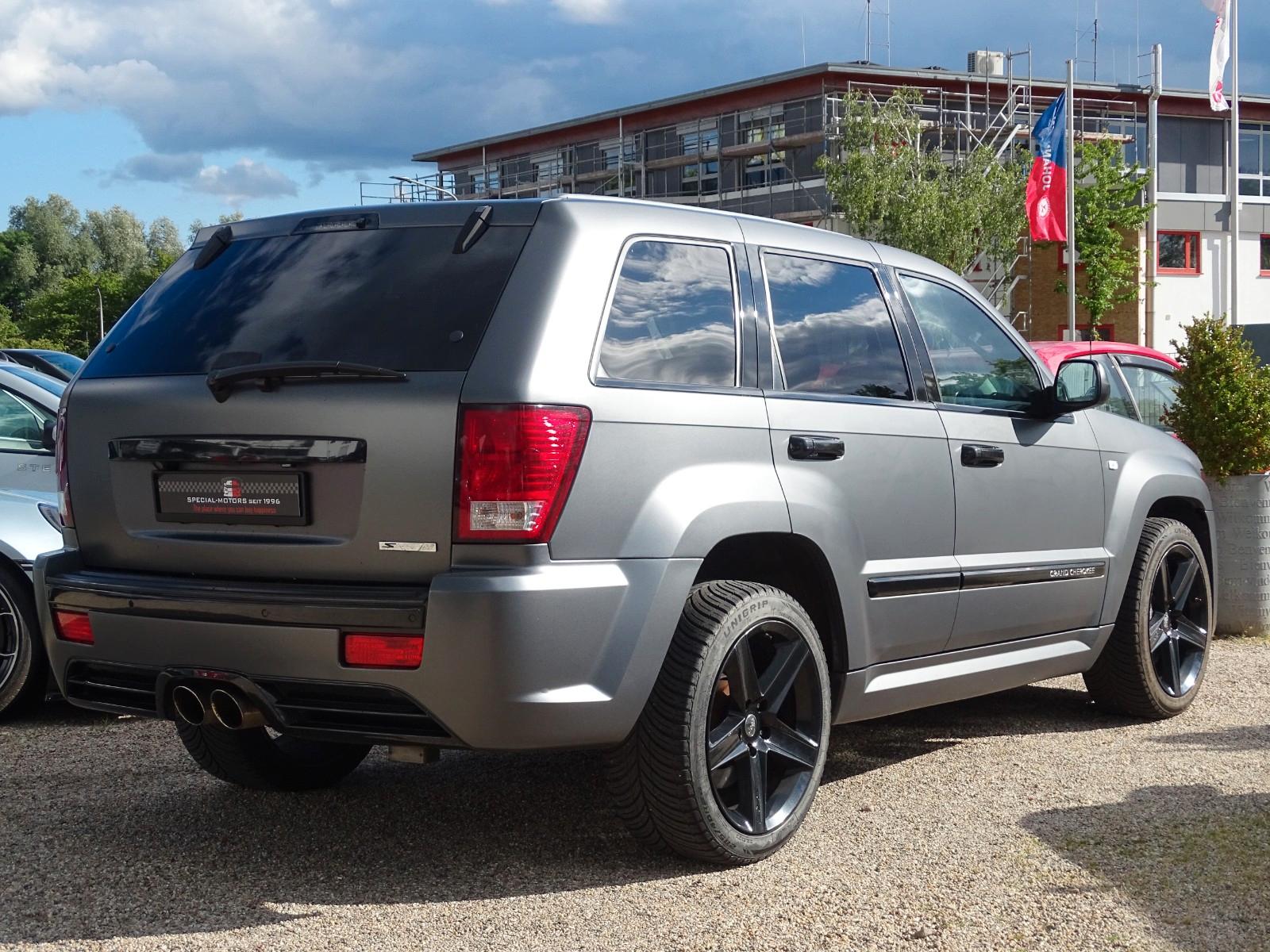 JEEP GRAND CHEROKEE SRT8 6.1L V8 HEMI 426 ch 4X4 BVA - TOIT OUVRANT - 213000 km