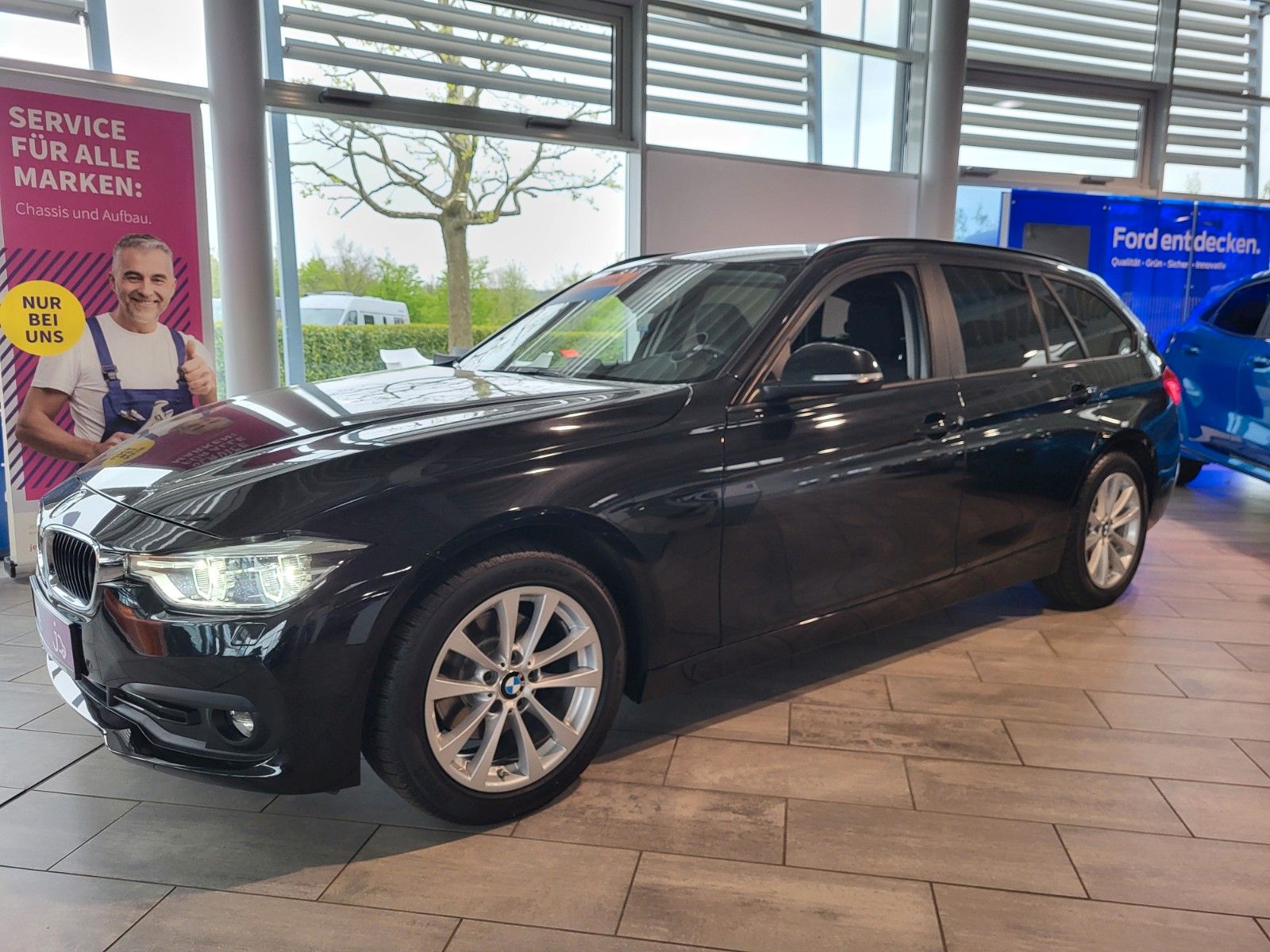 Fahrzeugabbildung BMW 320 D Touring/Automatik/Navi/LaneAssist/Klima