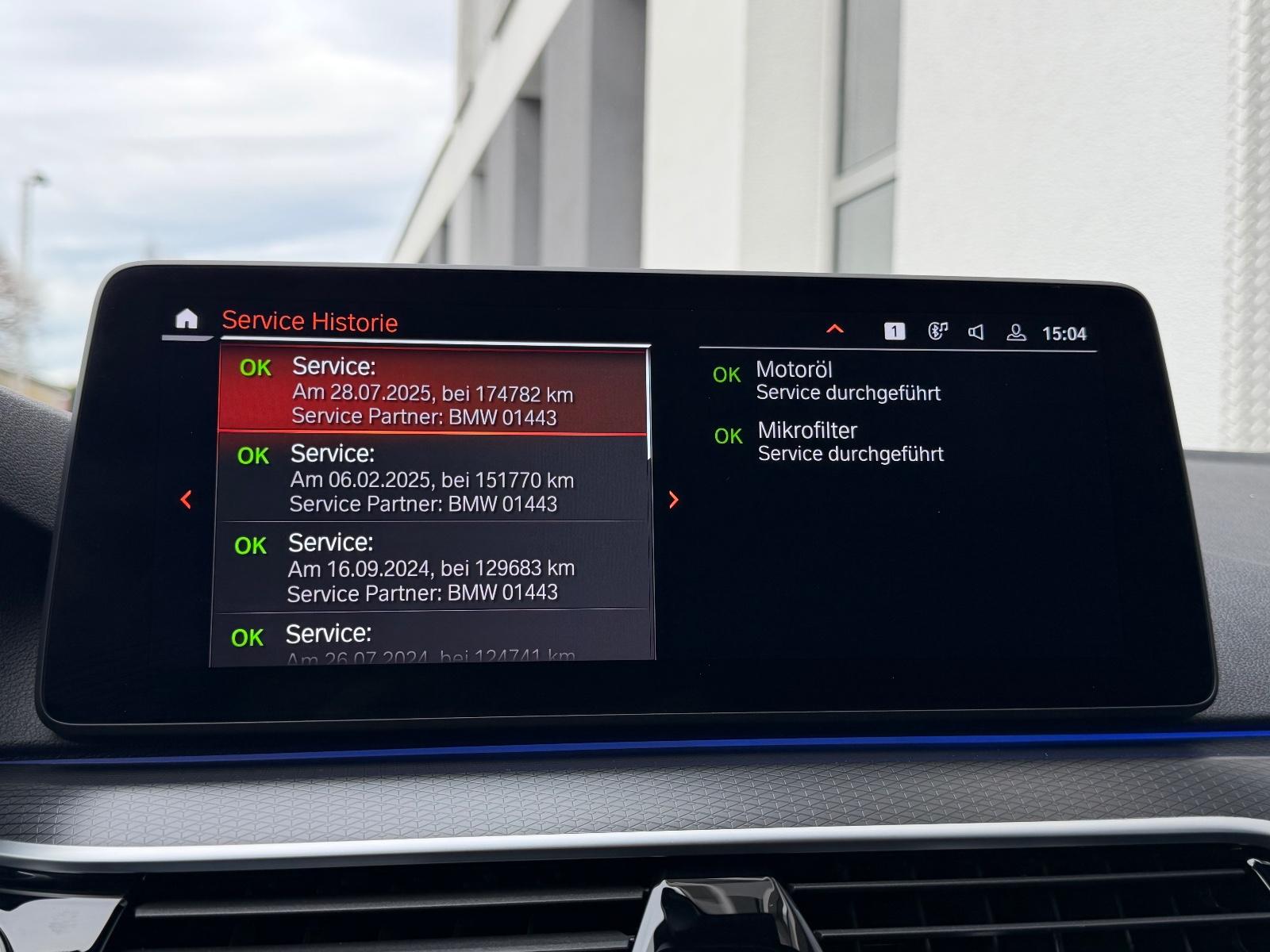 BMW 520dA xD*ACC*M SPORT*PANO*LASER*KAM*HEAD UP*KEY*