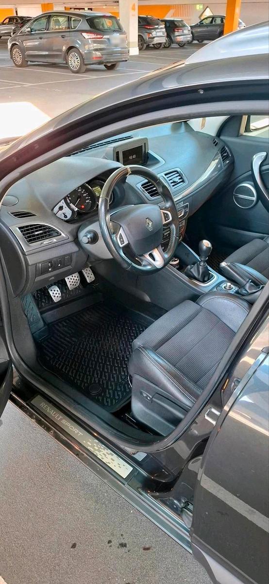 Renault Megane 2012 — photo 10