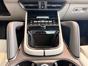 Porsche Cayenne - 8