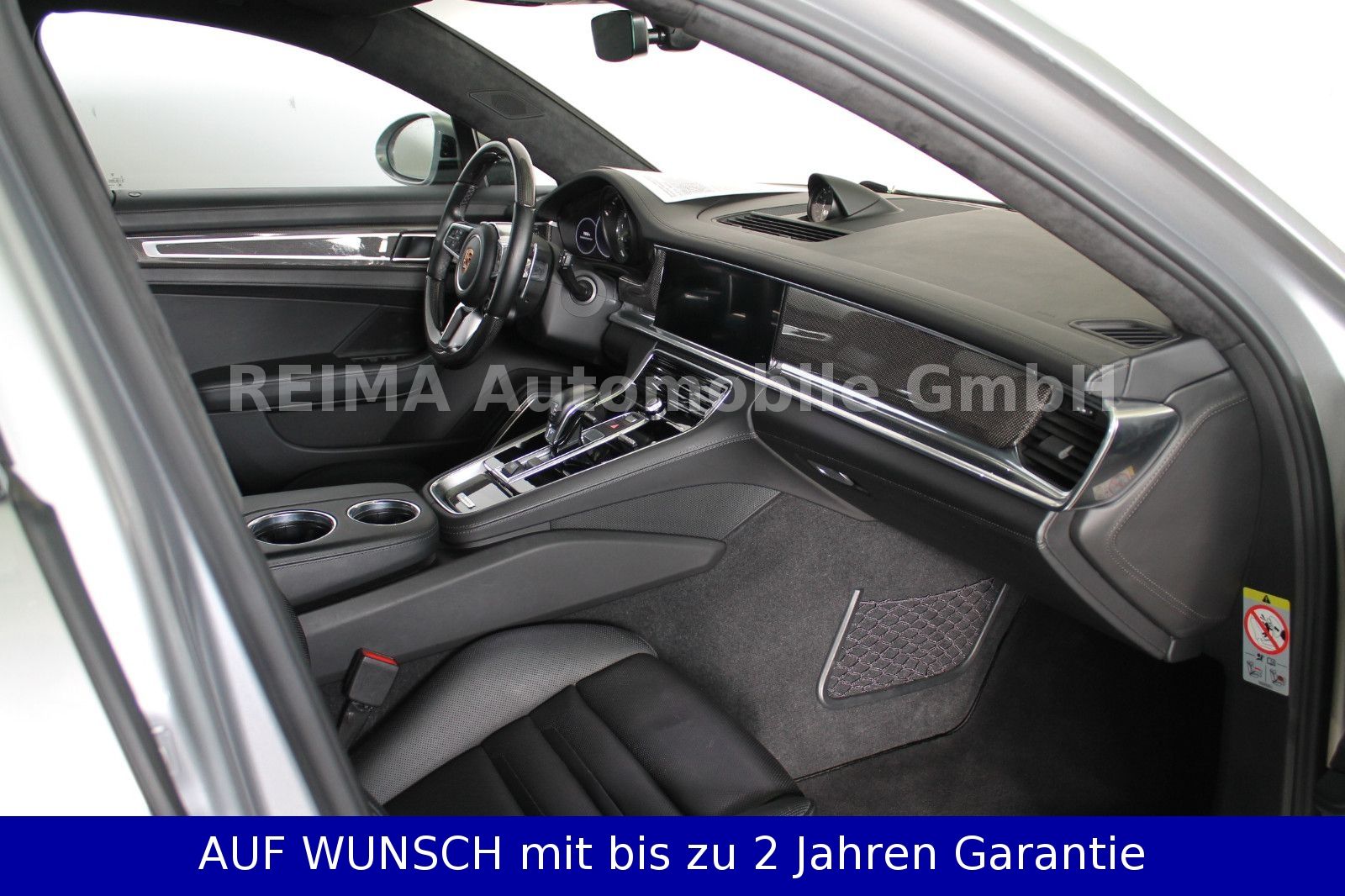 Fahrzeugabbildung Porsche Panamera Sport Turismo Turbo S E-Hybrid, Matrix