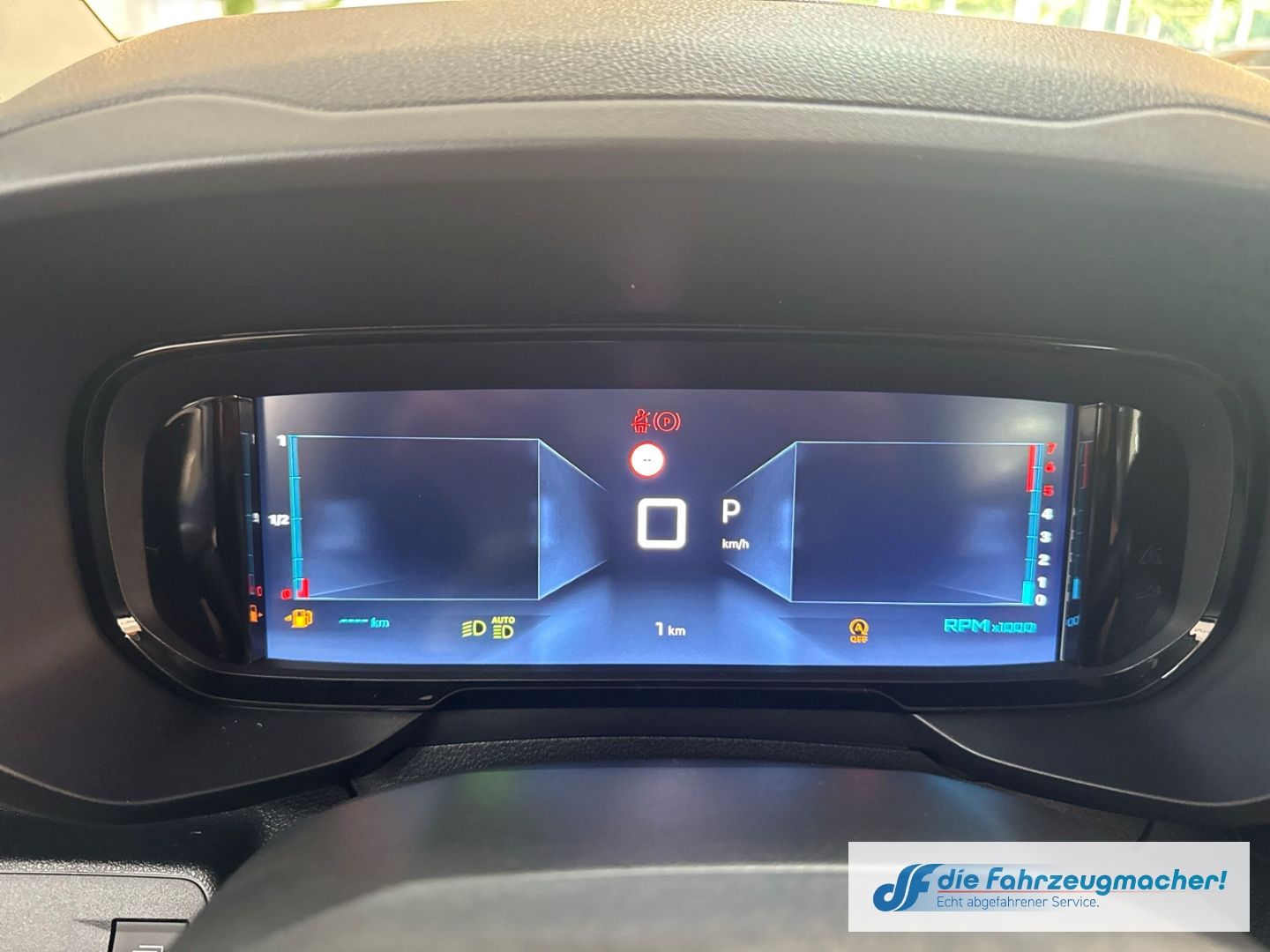 Fahrzeugabbildung Citroën Berlingo XL Digitales Cockpit LED Apple CarPlay