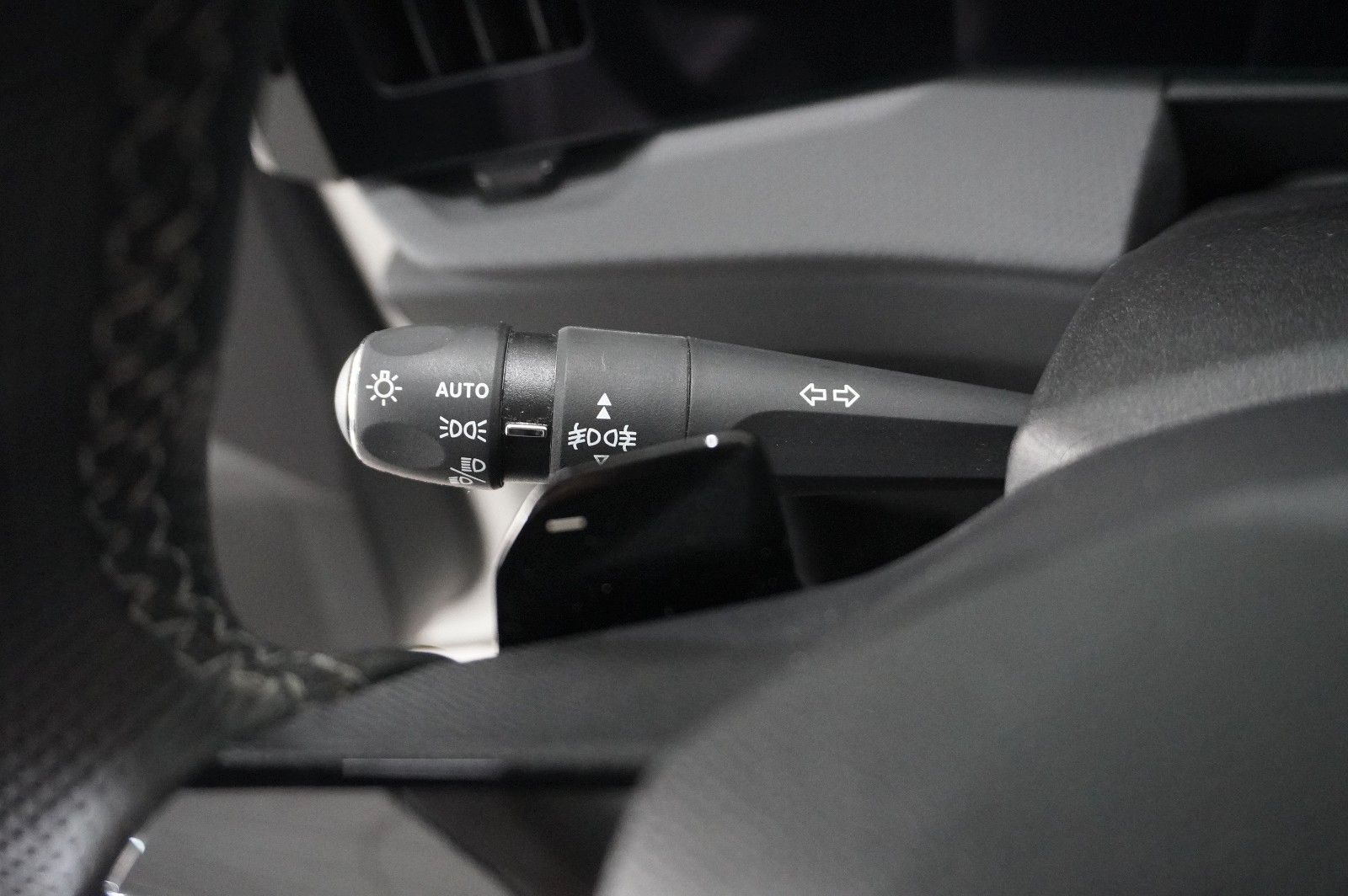 Fahrzeugabbildung Opel Astra L ST 1.5D ELEGANCE NAVI/LED/KAMERA/SPORT