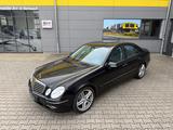 Mercedes-Benz E 320 CDI/W211/AVANTGARDE/LEDER/XENON/ - Mercedes-Benz E-Klasse: 211