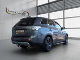 Mitsubishi  2.2 DI-D 4WD Intense/7-Sitzer/AHK/Xenon/DAB - gebrauchte Mitsubishi Outlander aus dem Jahr 2014