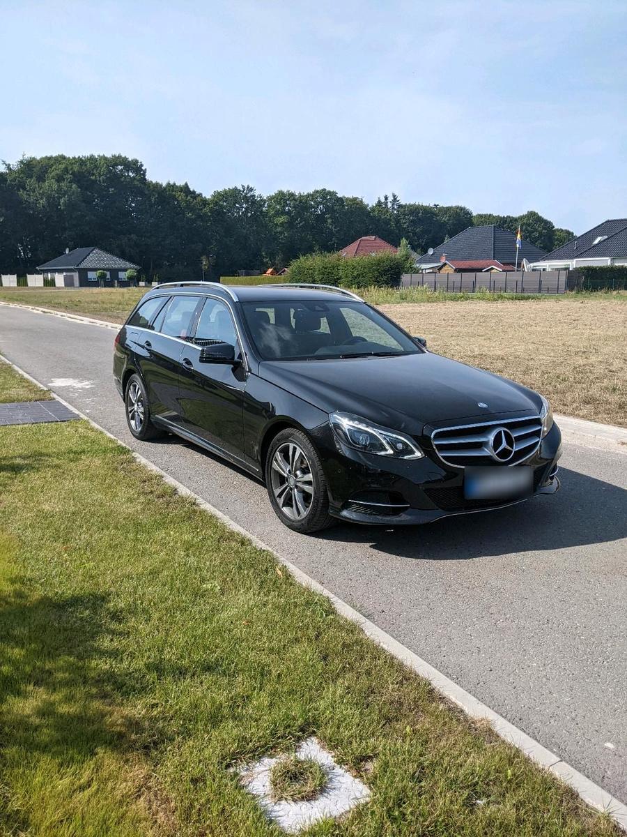 Mercedes-Benz E 220