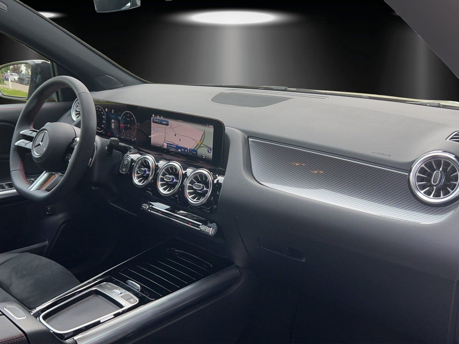 Fahrzeugabbildung Mercedes-Benz GLA 200 d AMG Pano 360° DISTRO KeyGO NIGHT