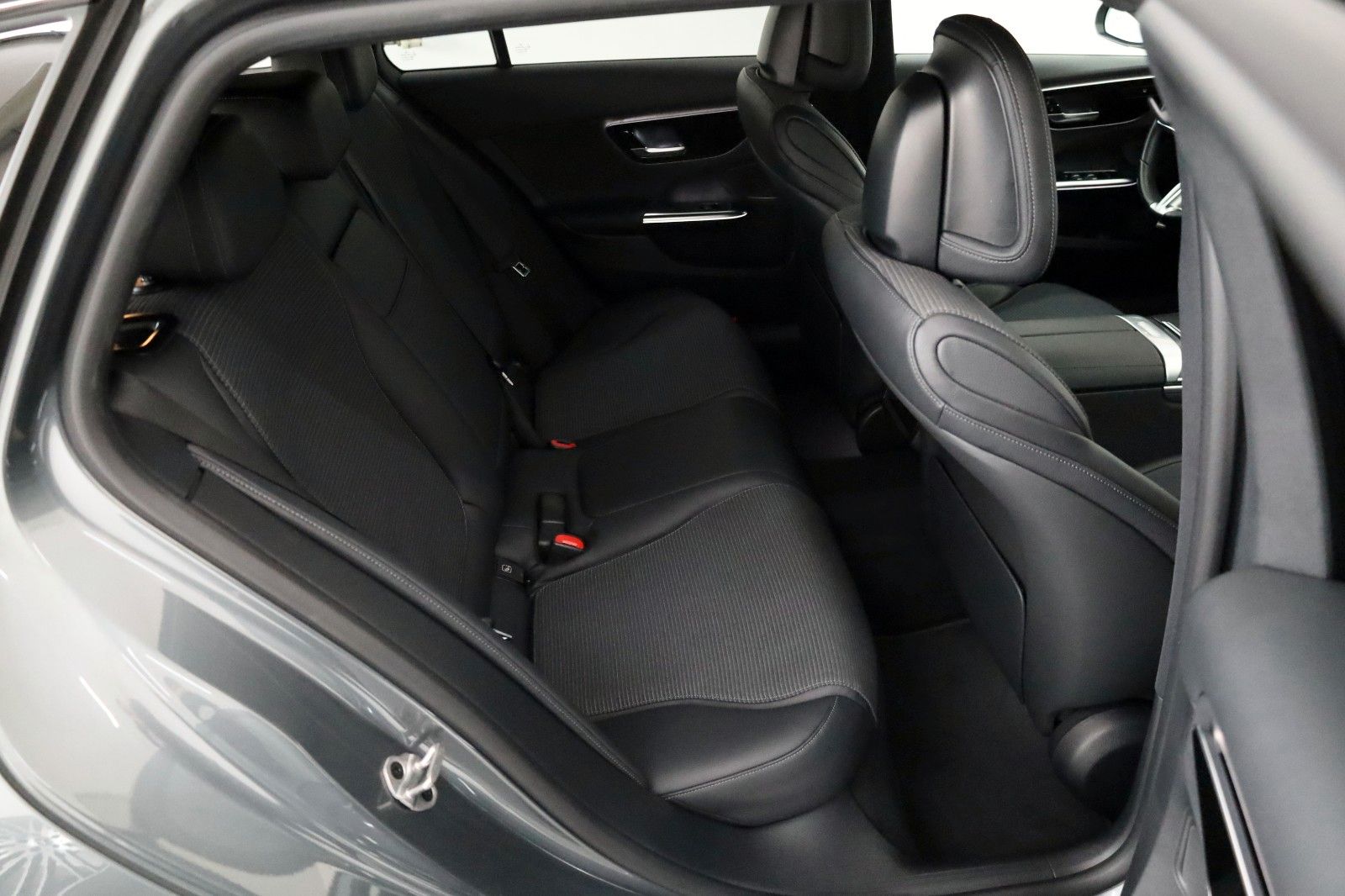 Fahrzeugabbildung Mercedes-Benz C 220d T ,Navi, T.Leder,LED,Kamera,el.AHK, SR+WR