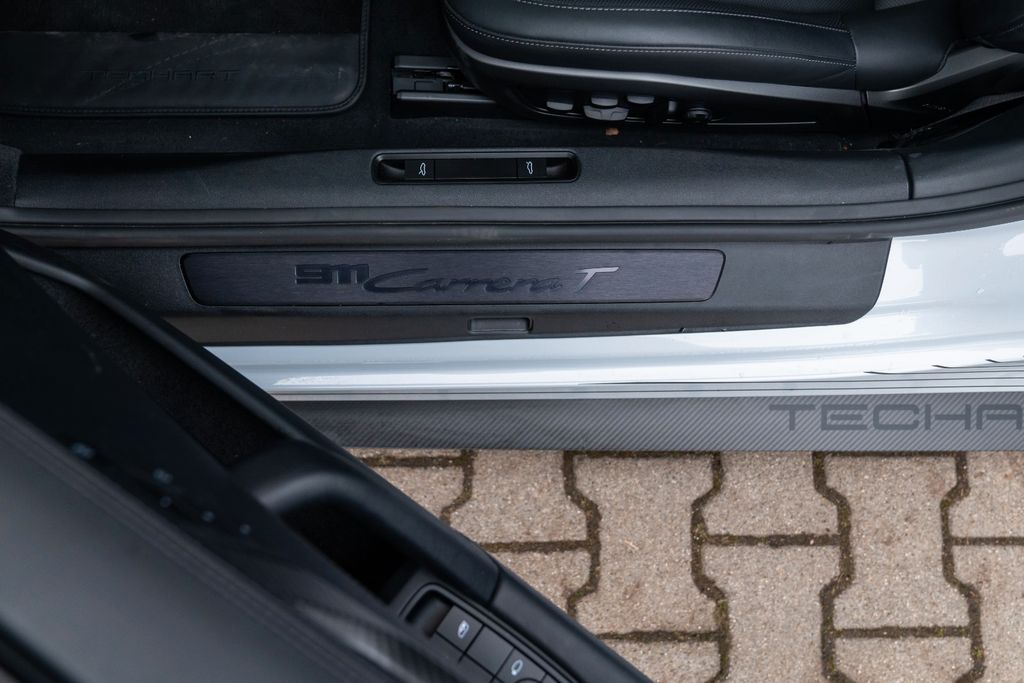 ANDERE Techart T Sport R/ SCHALTER/ 505 PS/ MATT CARBON ANDERE Techart T Sport R/ SCHALTER/ 505 PS/ MATT CARBON