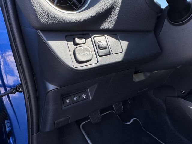 Toyota Yaris  Y20 Club Android Auto Carplay