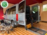 Mercedes-Benz Sprinter Rolliplatz-Beifahrer Rollstuhl-Hecklift - Mercedes-Benz Sprinter Jahreswagen