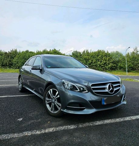 MERCEDES-BENZ MERCEDES BENZ E 220 CDI BLUETEC, GEPFLEGT,...