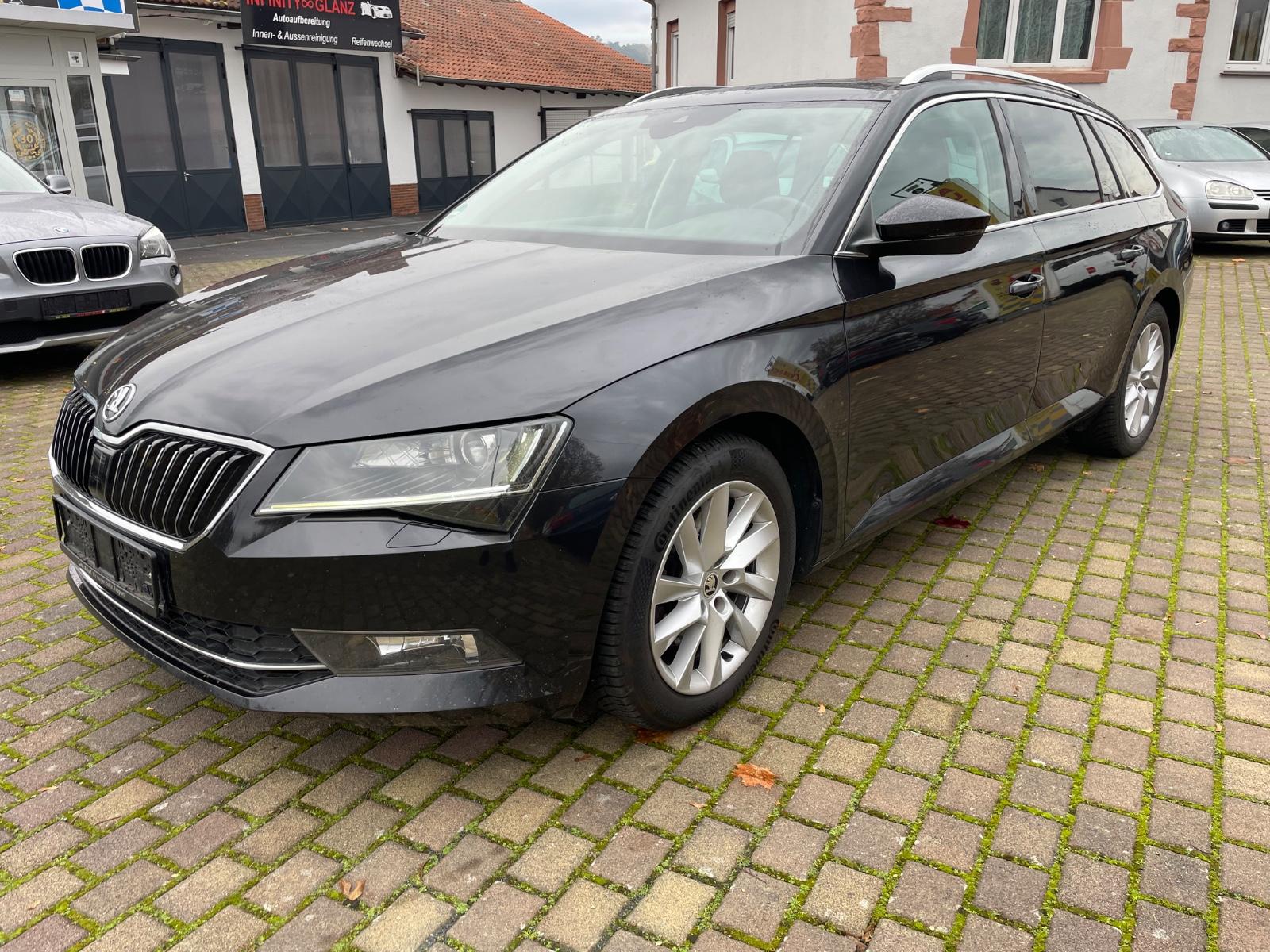 Skoda Superb 2,0TDi DSG.DAB,Navi,Pano,DAB,Bi Xenon