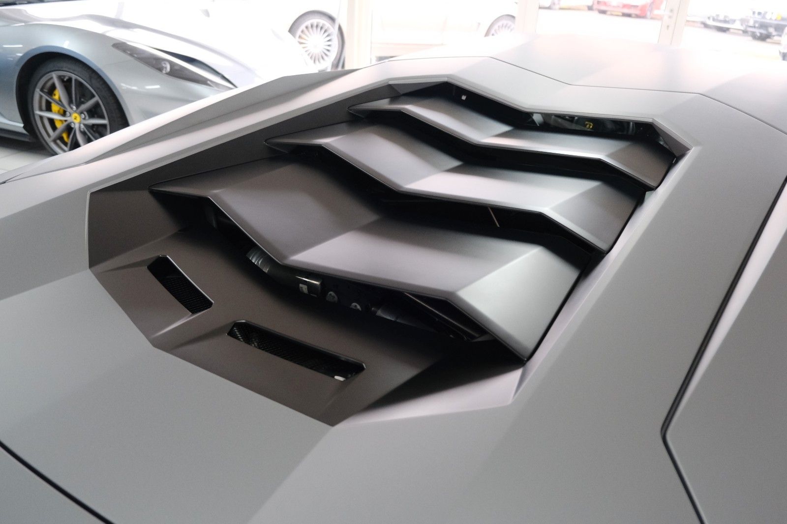 Fahrzeugabbildung Lamborghini Aventador S/Carbon/Lift/Matt/1A Zustand