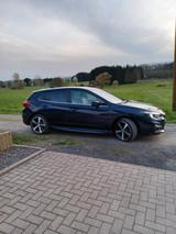 Subaru Impreza 2.0i Sport  - Subaru Impreza mit Benzin-Antrieb: Limousine, 2.0