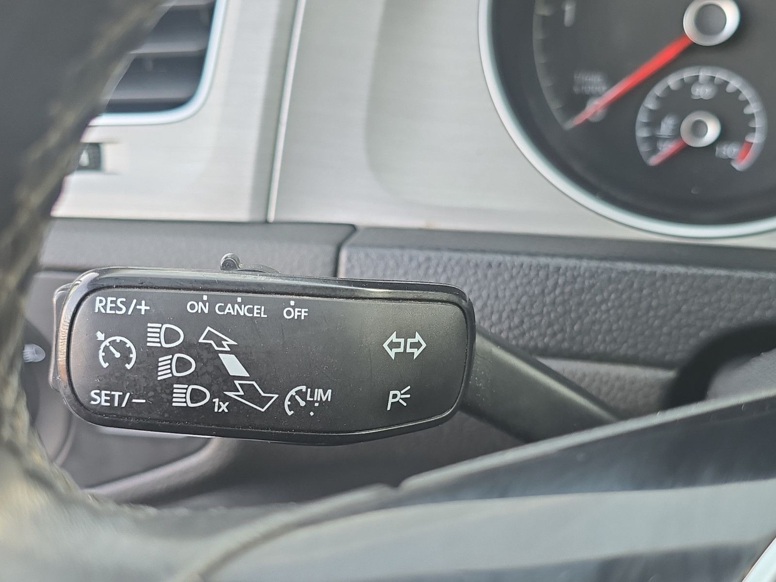 Fahrzeugabbildung Volkswagen Golf VII Variant 2.0 TDI Comfortline