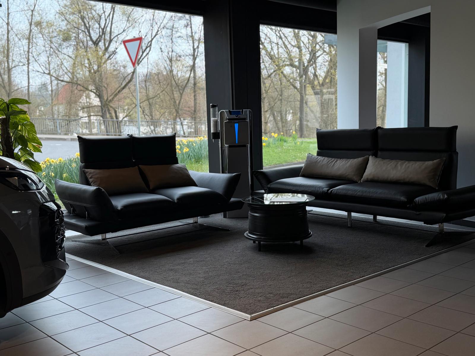 showroom-image-main