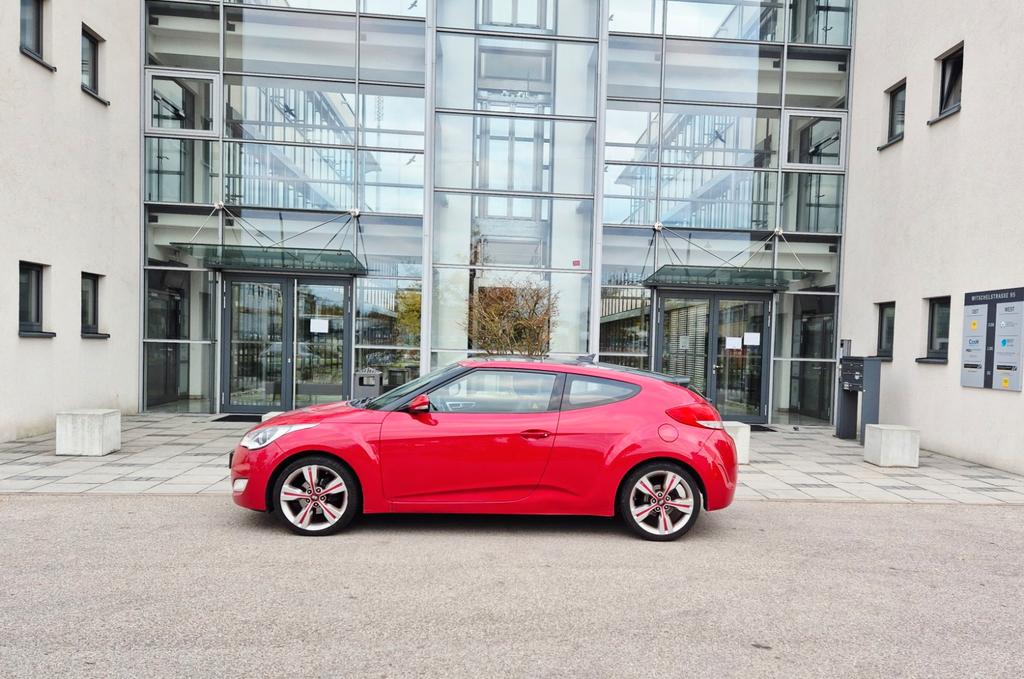 Hyundai Veloster
