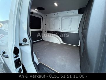 Volkswagen Caddy - 10