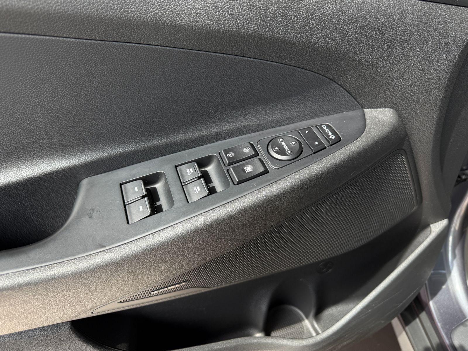 Fahrzeugabbildung Hyundai TUCSON Premium 4WD PANO AHK LED LEDER