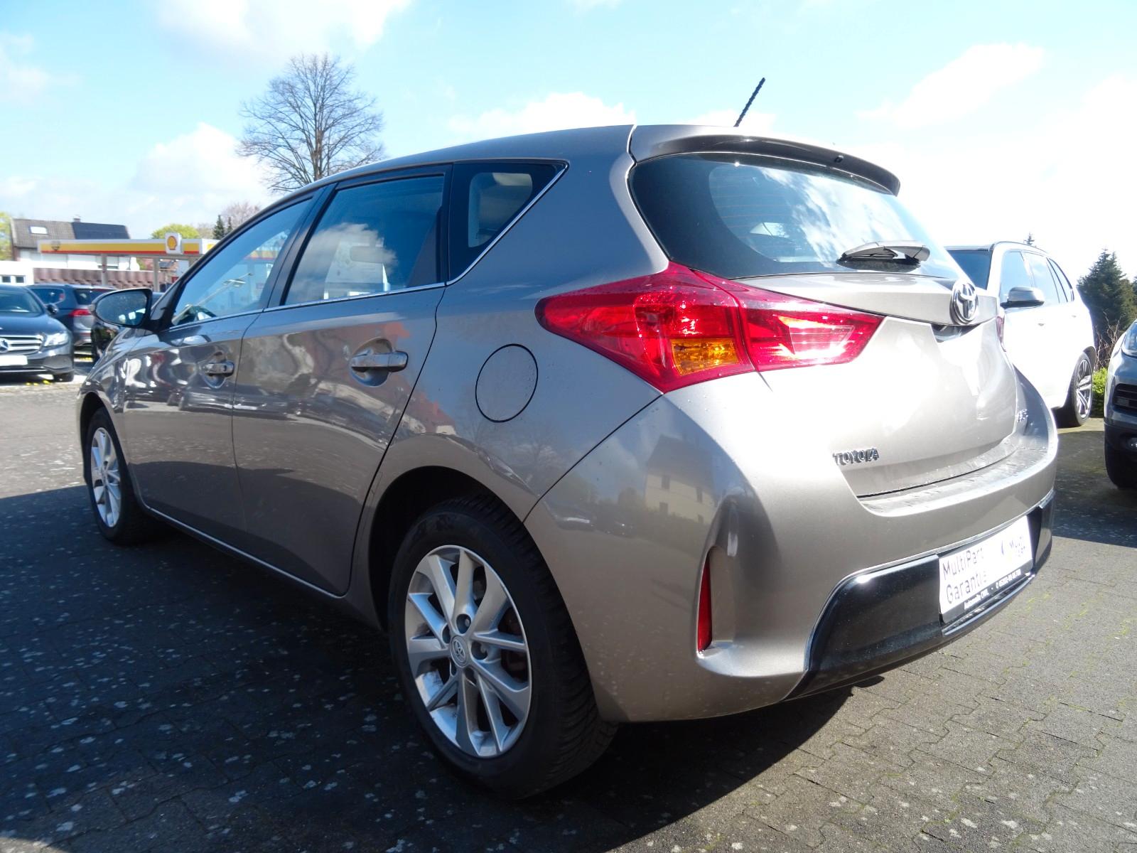 Toyota Auris 2. HAND KLIMAAUT. NAVI KAMERA