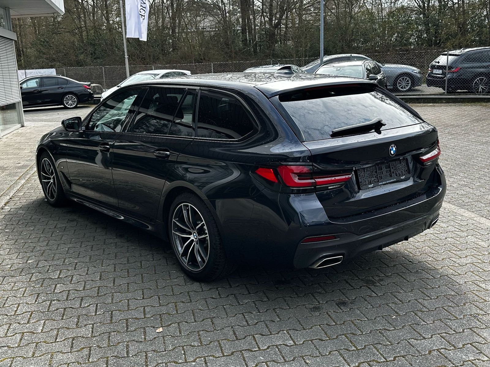 Fahrzeugabbildung BMW 520d Aut To Sport Aut M PAKET+SHADOW+VIRTU+PROF+