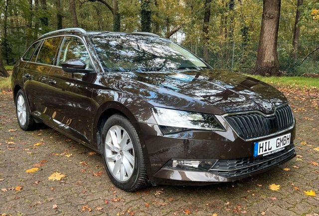 Skoda Superb Combi Style 4x4