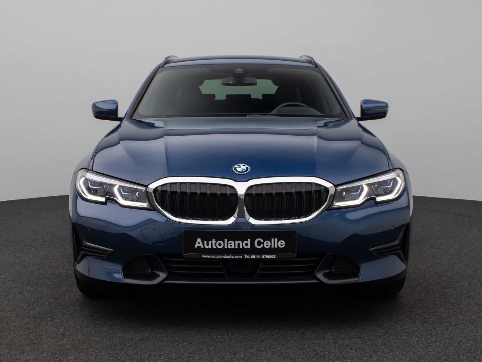 Fahrzeugabbildung BMW 330e Sport Line Kamera Laser HUD DAB Komfort