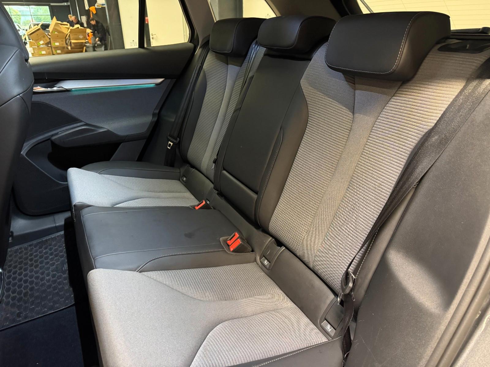 Skoda ENYAQ 80X LOFT 195KW*AHK*WÄPU*KESSY*4xSHZ