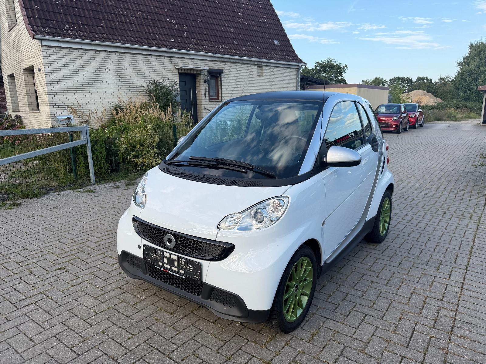 Smart ForTwo coupe Pure CAR PLAY-KLIMA-LEDER-USB-ALU