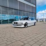 BMW E38 740i mit Gas - BMW 740 aus 1998: 740i