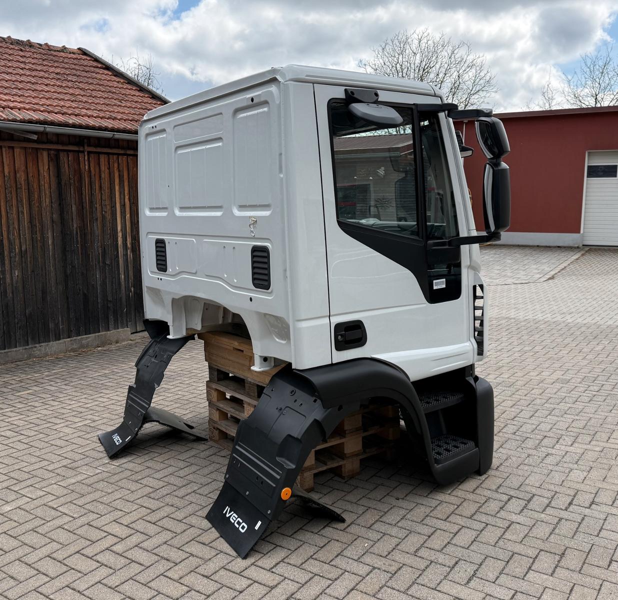 Iveco EuroCargo Kabine Fahrerhaus NEU