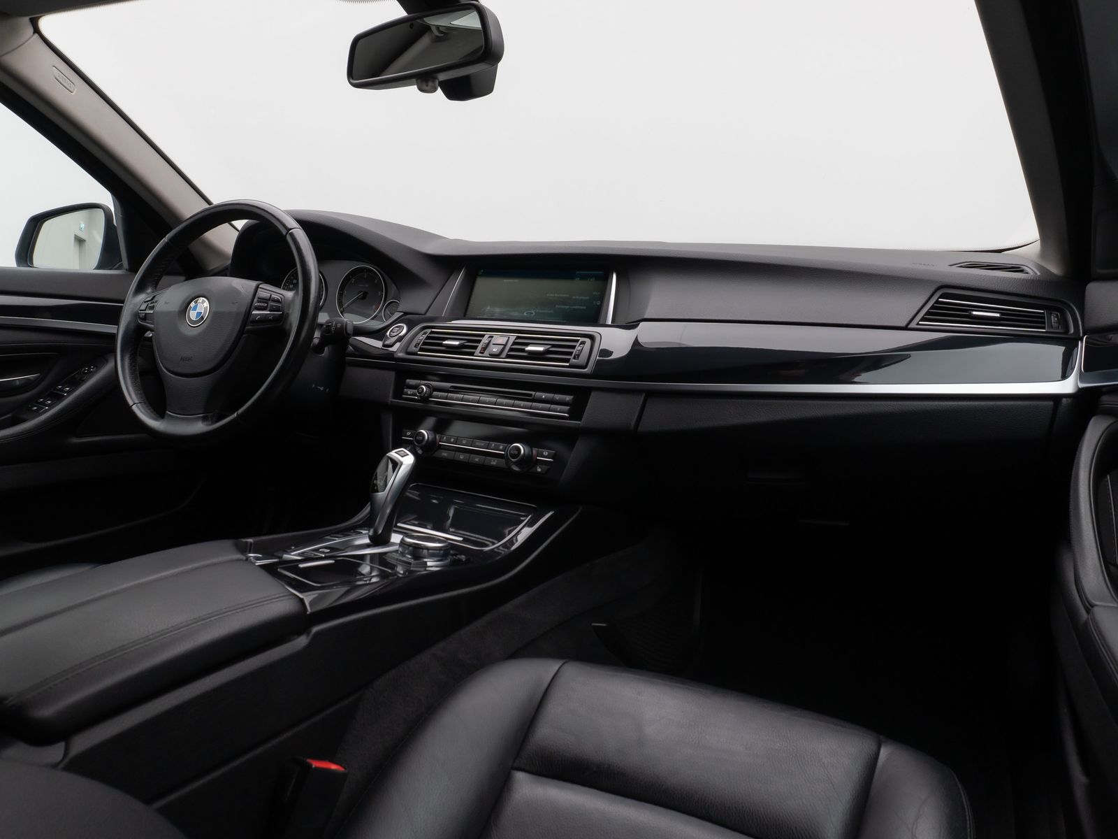 Fahrzeugabbildung BMW 525d NaviPro Fernlichtassist PDC Leder AdapLicht
