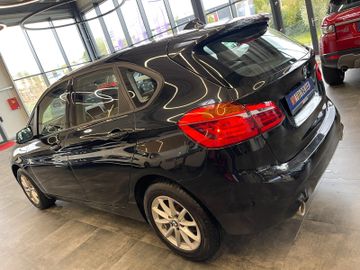 BMW 218d Active Tourer *1.HAND*19%*NAVI*PDC*