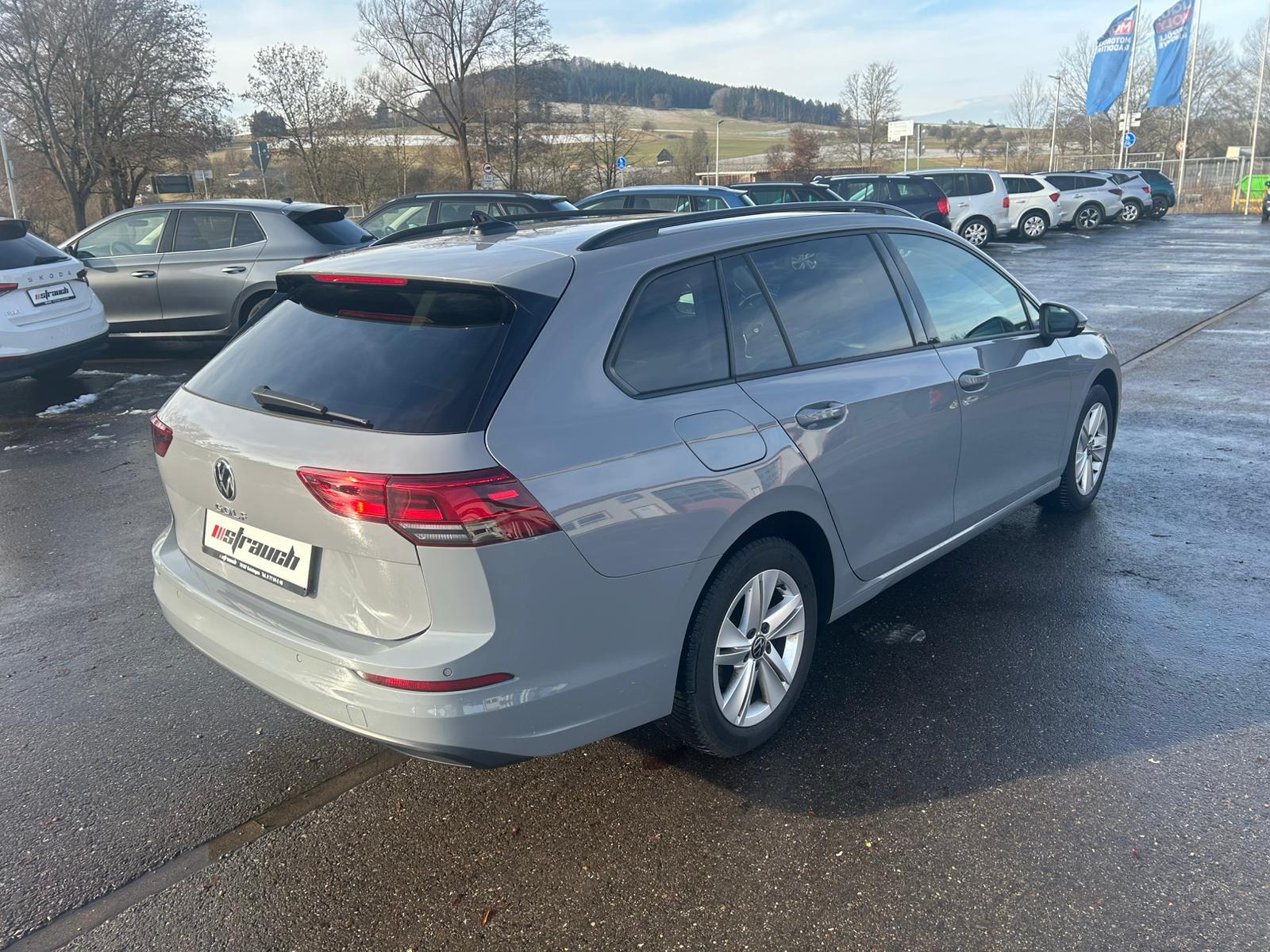 Volkswagen Golf VIII Variant Life, миниатюра 2