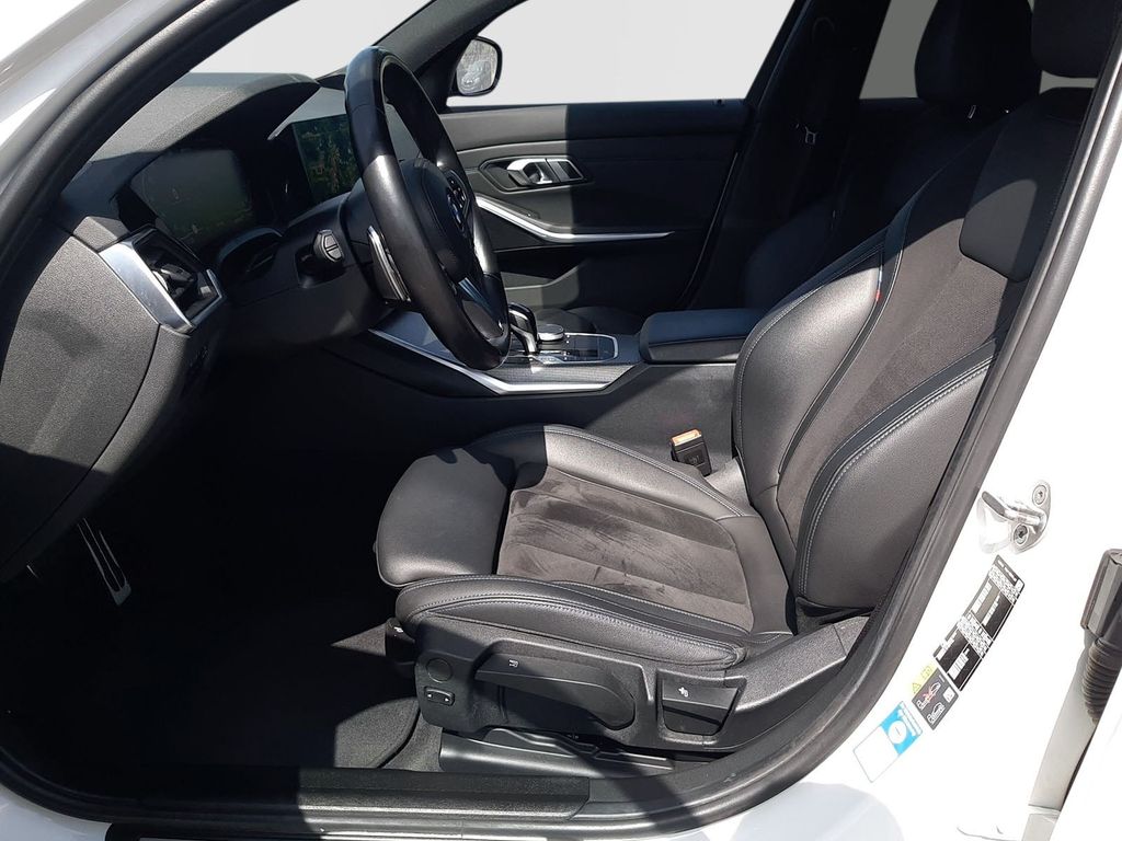 BMW 330 e M Sport Head-Up DAB AHK uvm.