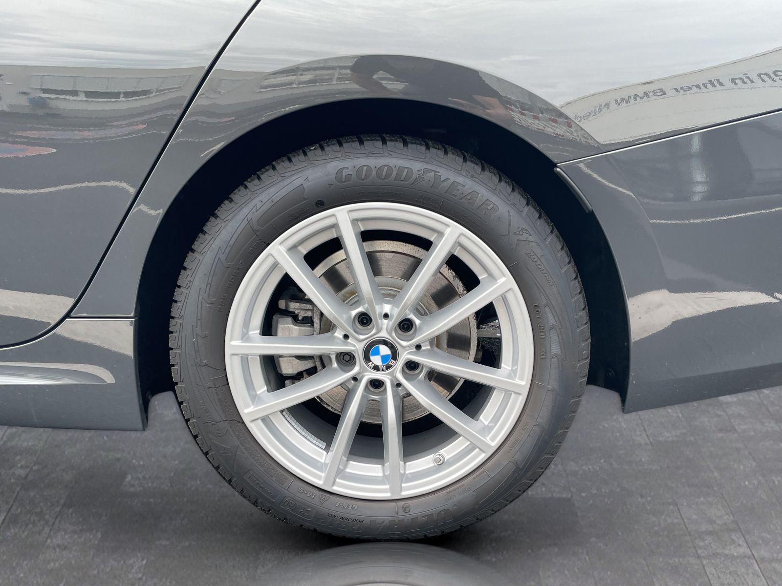 BMW 320 - Bild 14