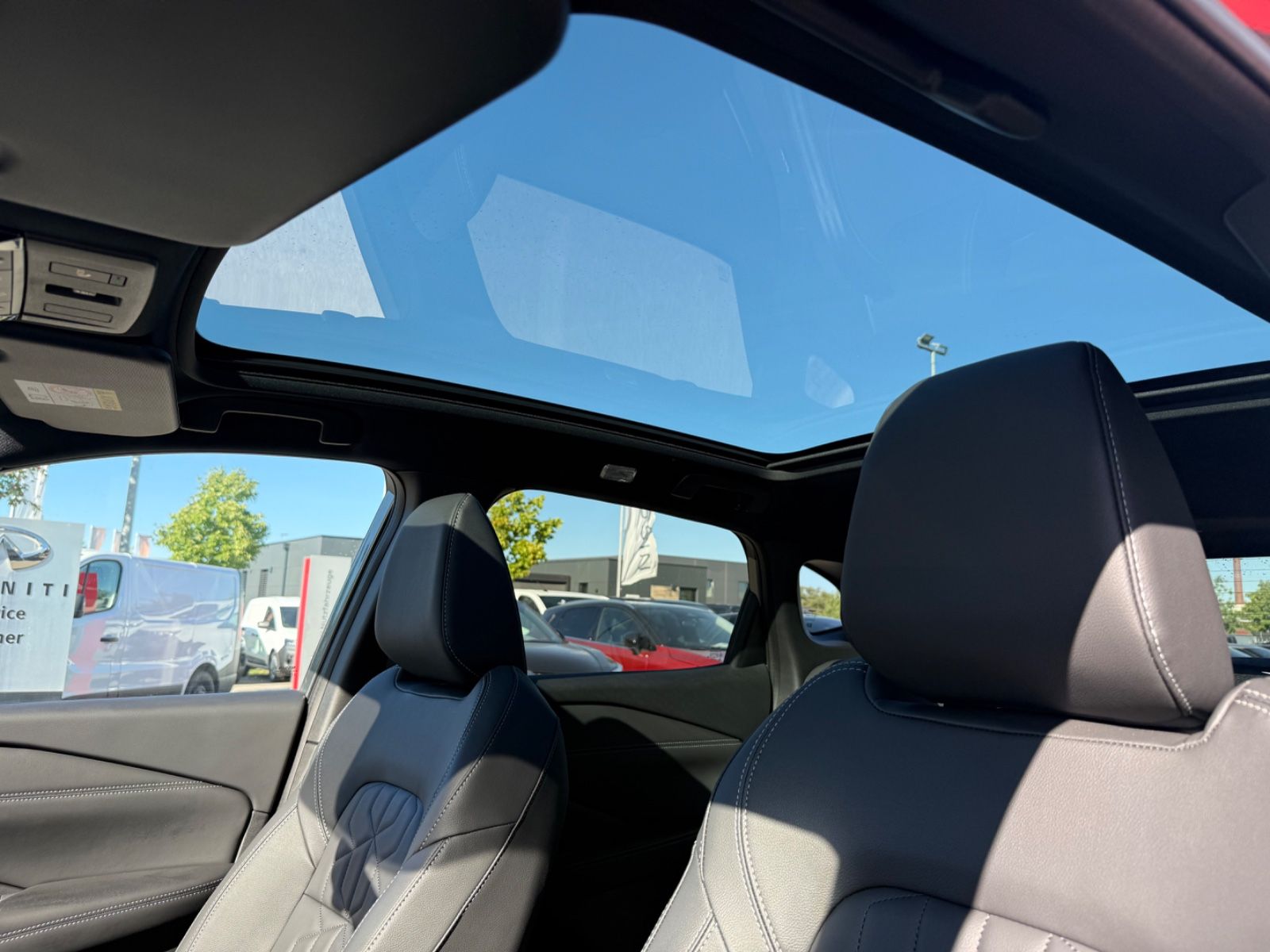 Fahrzeugabbildung Nissan Qashqai Tekna, 360° Kamera, ProPilot, WP.