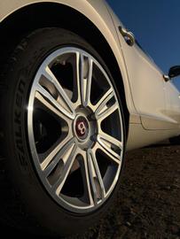 صورة 10 لـ 2014 Bentley CONTINENTAL FLYING SPUR