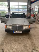Mercedes-Benz 300 - Mercedes-Benz 300 mit Diesel-Antrieb: Limousine