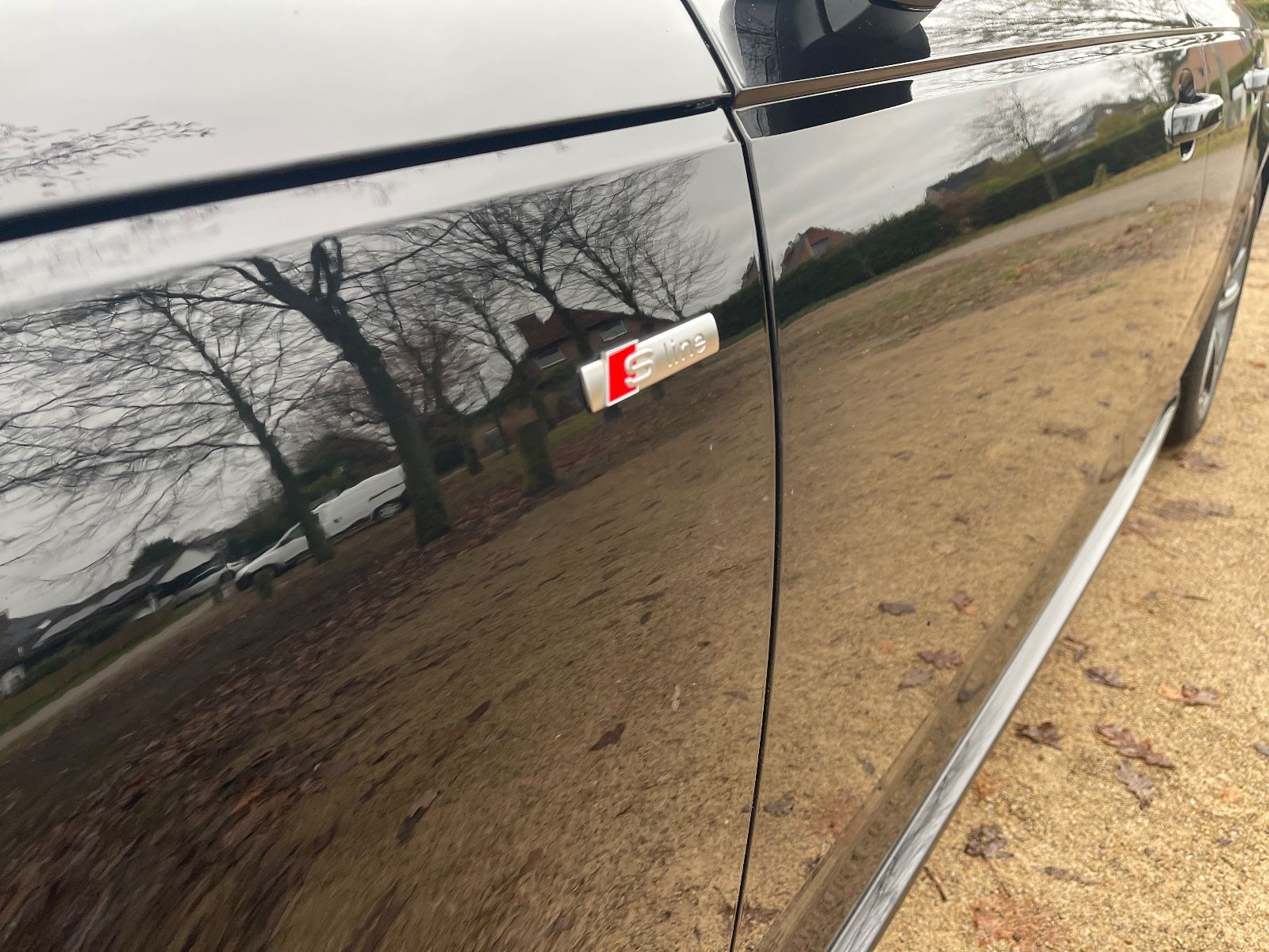 Fahrzeugabbildung Audi A4 Avant S-Line AHK*LED*PDC*TEILLEDER*TEMPO+