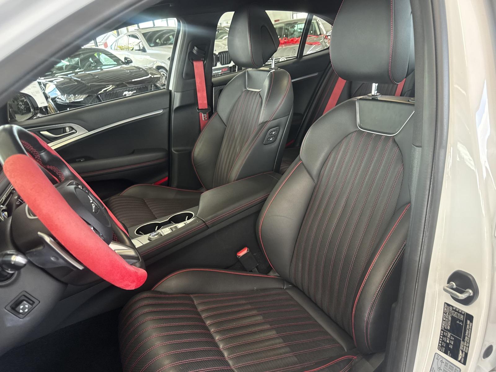 Genesis G70 Shooting Brake Sport Head UP+Leder+Navi+360