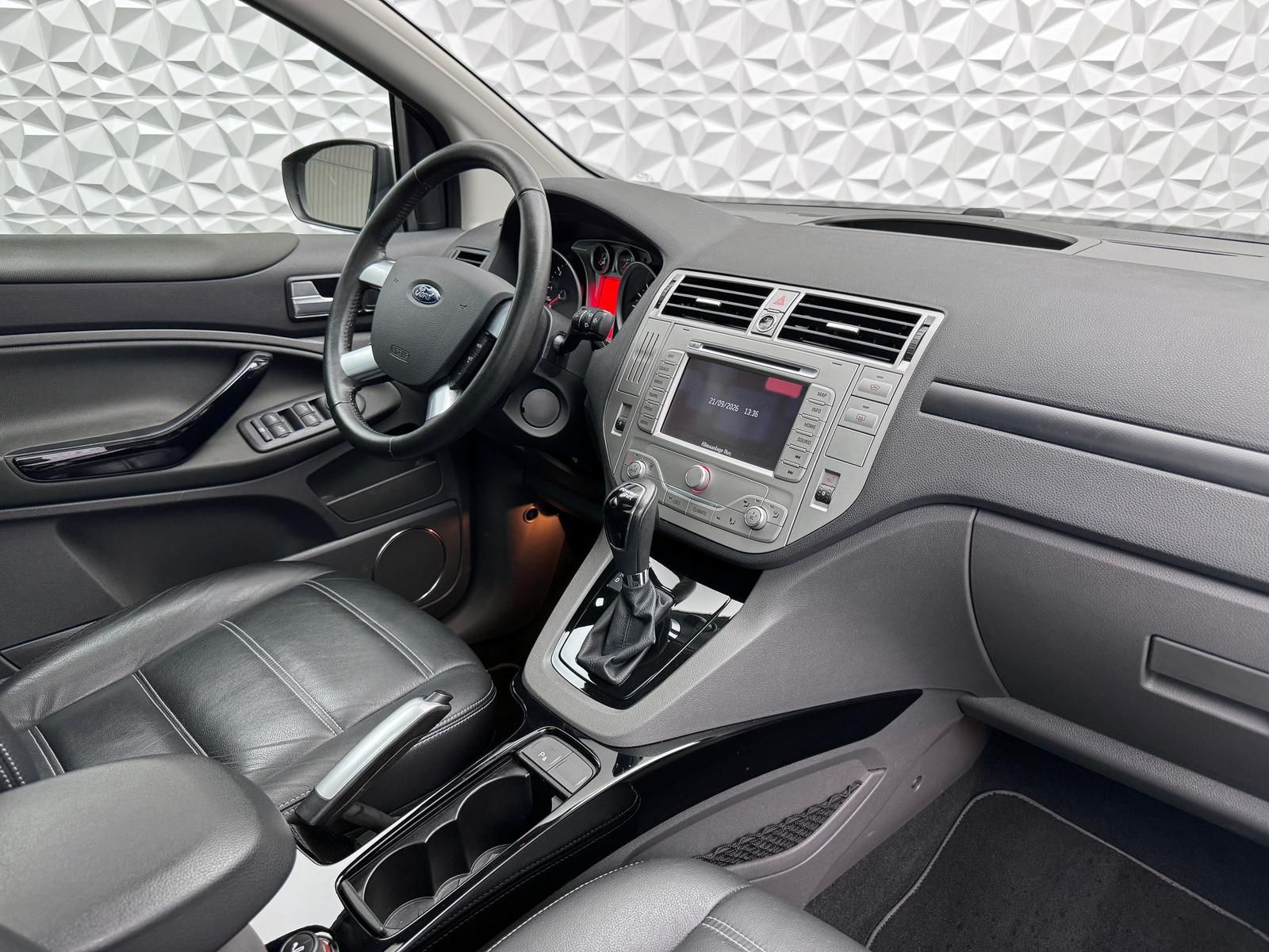 Fahrzeugabbildung Ford 2.0 TDCi 4x4*EINZELSTÜCK*RCAM*PANO*SITZHEIZ*LED