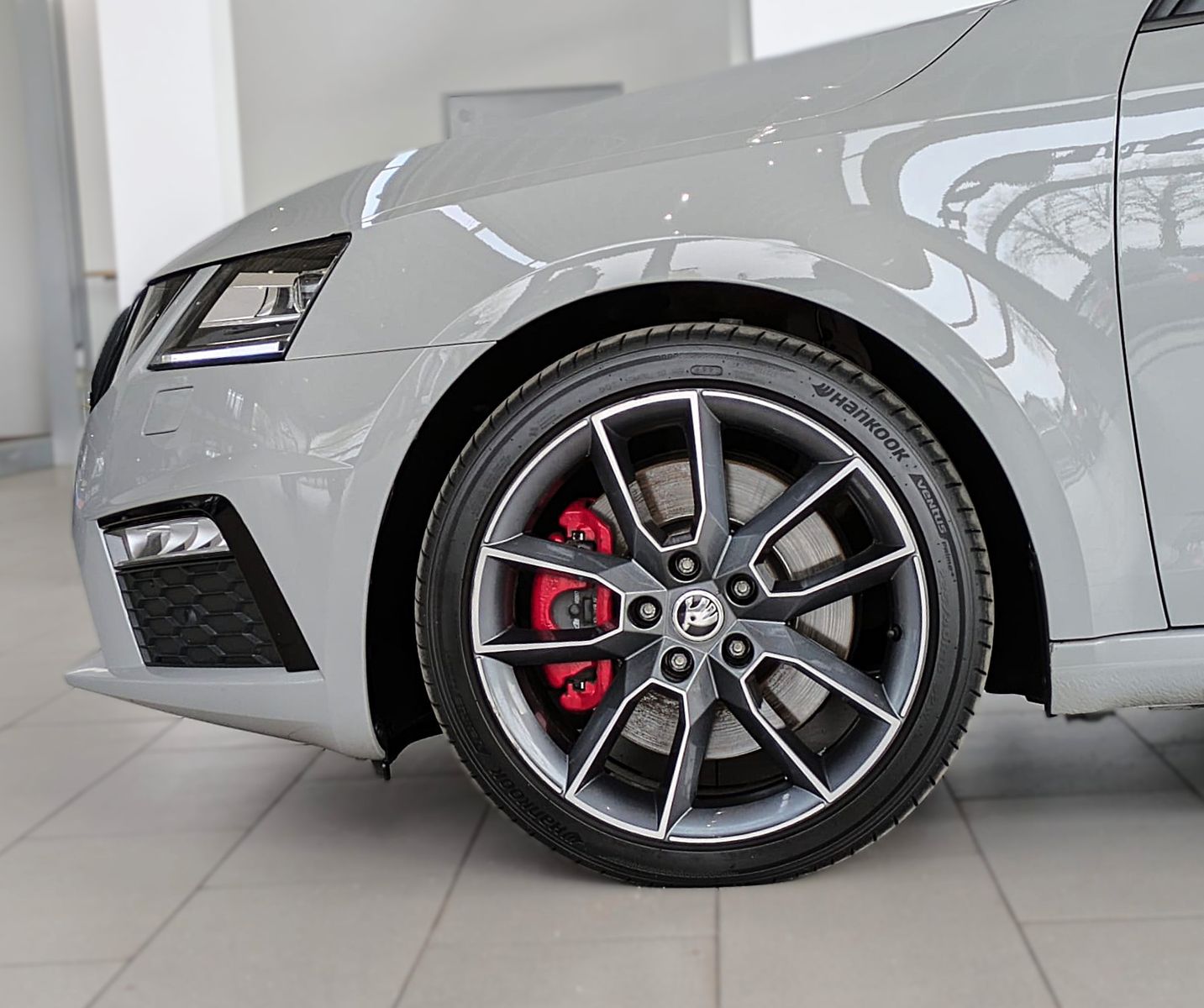Fahrzeugabbildung SKODA Octavia RS DSG PANO ACC LED VIRTUAL CAM CARPLAY